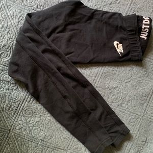 Nike Pants - Nike tights Nike Pants - Nike tights